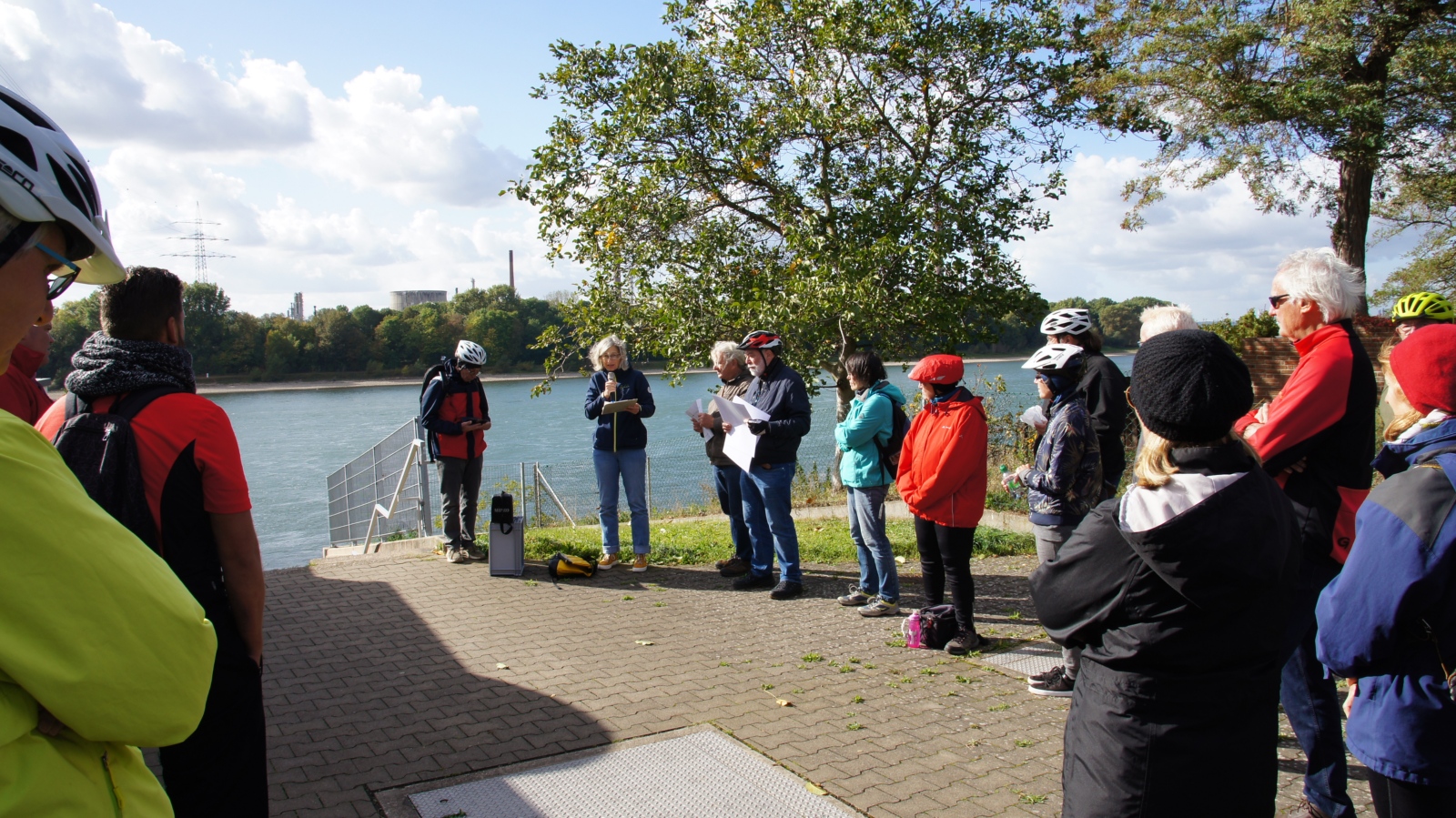 Fotos der Fahrradexkursion 'Rheinspange' am 14.10.2023